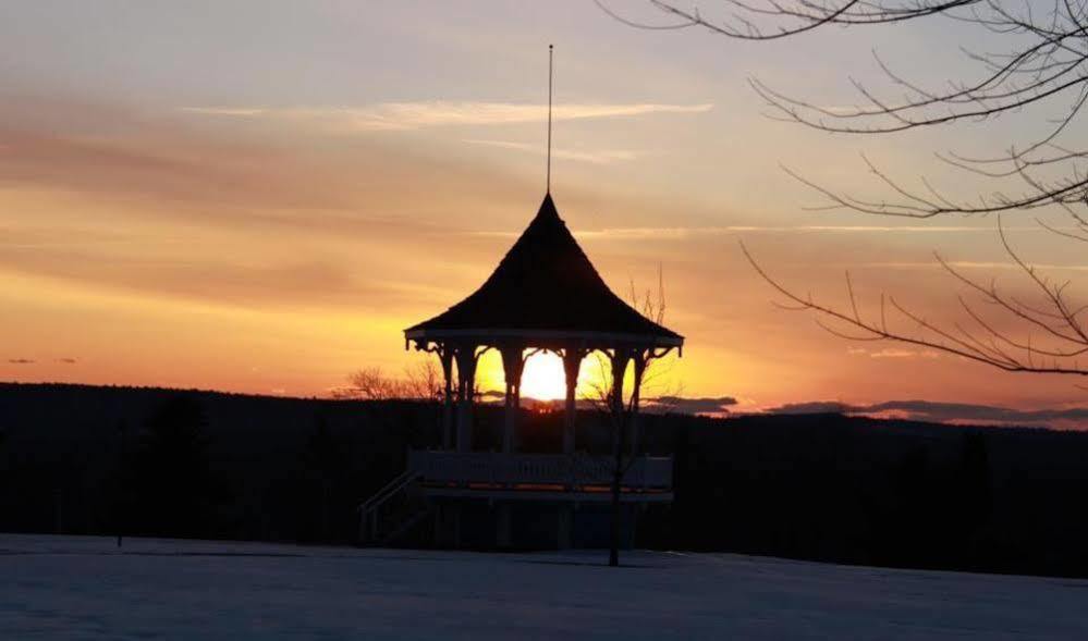 The Lodge At Poland Spring Resort Bagian luar foto